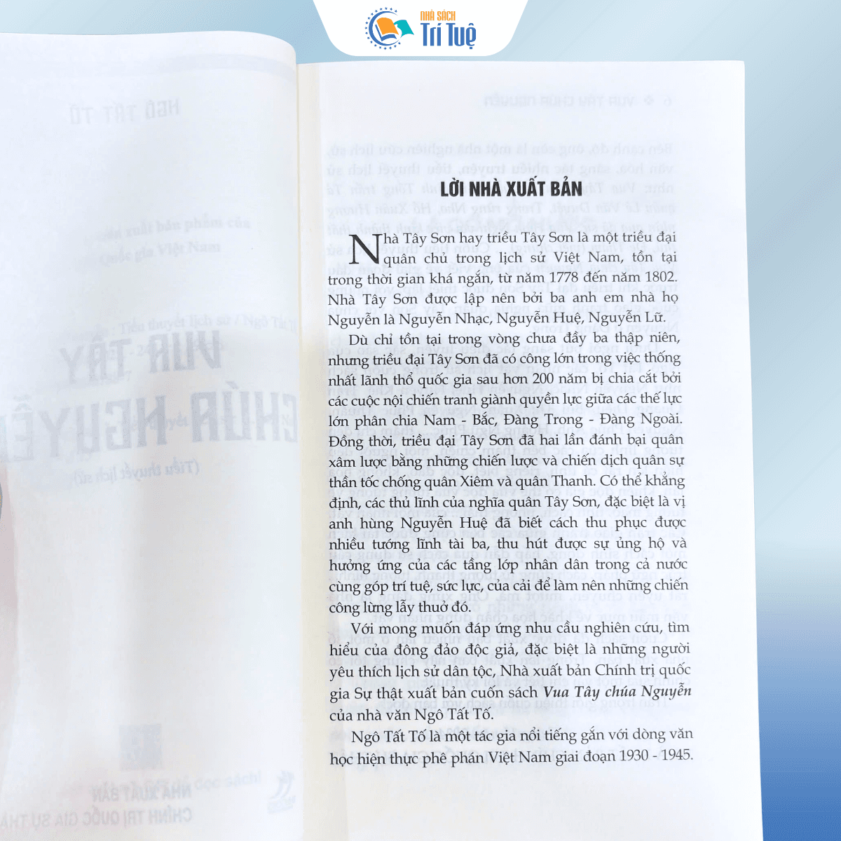 Sách: Vua Tây Chúa Nguyễn - NXB Chính Trị Quốc Gia Sự Thật