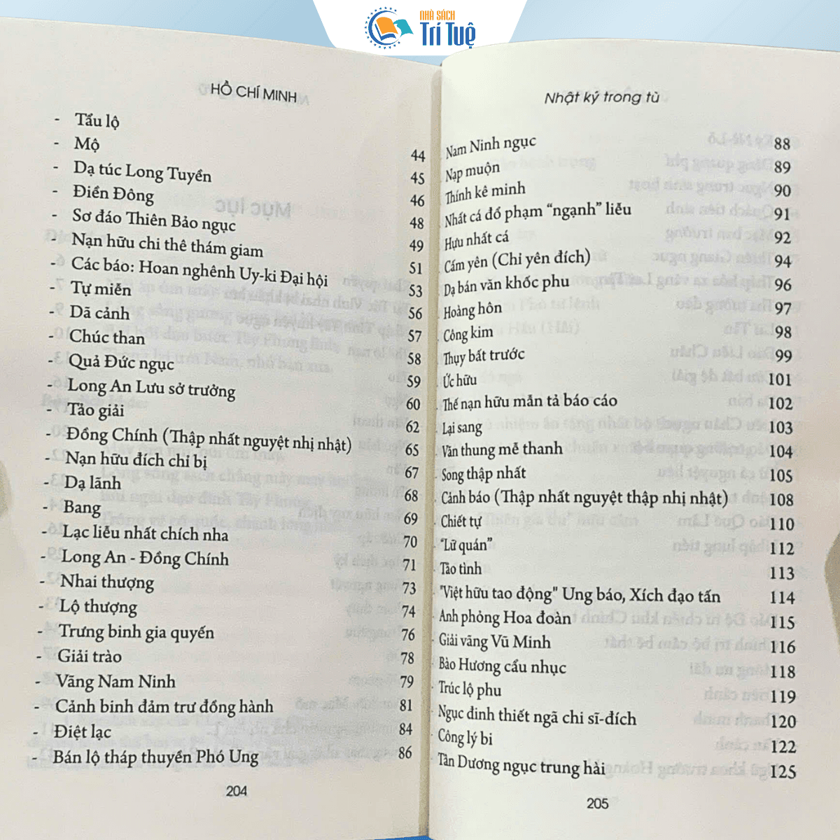 Sách: Nhật Ký Trong Tù - Hồ Chí Minh