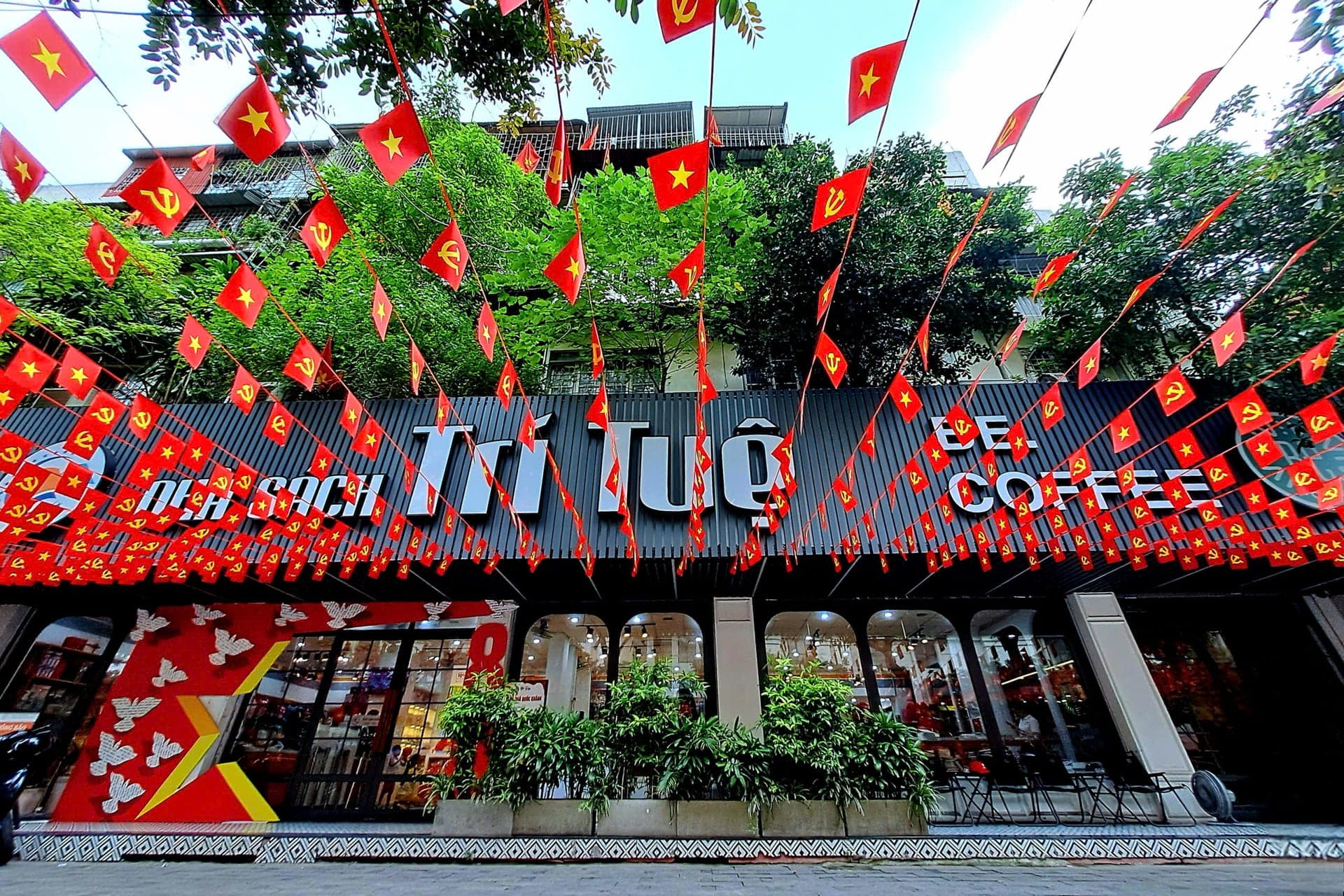 Hệ thống cửa hàng